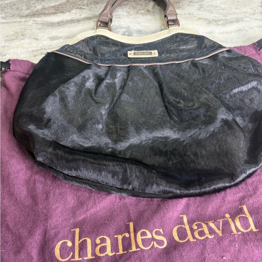 Charles David Fur-Trimmed Black and Cream Hobo Bag - Picture 2 of 6